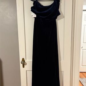 Elegant Dark Blue Velvet Gown